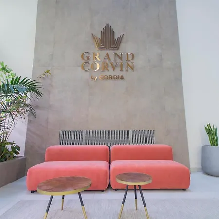 Corvin Modern Apartment *