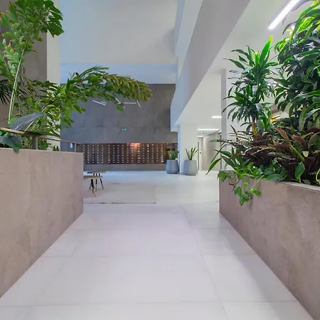Corvin Modern Apartamento *